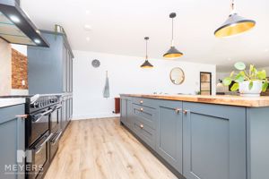 Photo 36- click for photo gallery